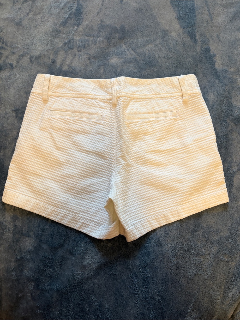 Lilly Pulitzer 5” Callahan Shorts White - Picture 2 of 3